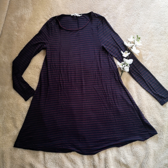 🎉SALE 2/$25🎉 - Picture 1 of 4